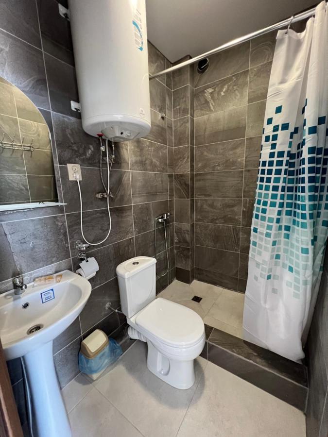 Hotel Golden גגרה מראה חיצוני תמונה