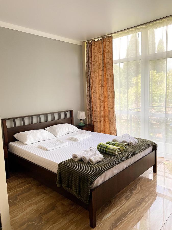 Hotel Golden גגרה מראה חיצוני תמונה