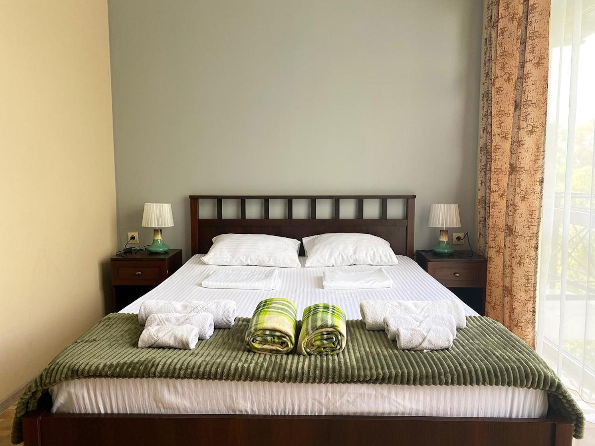 Hotel Golden גגרה מראה חיצוני תמונה